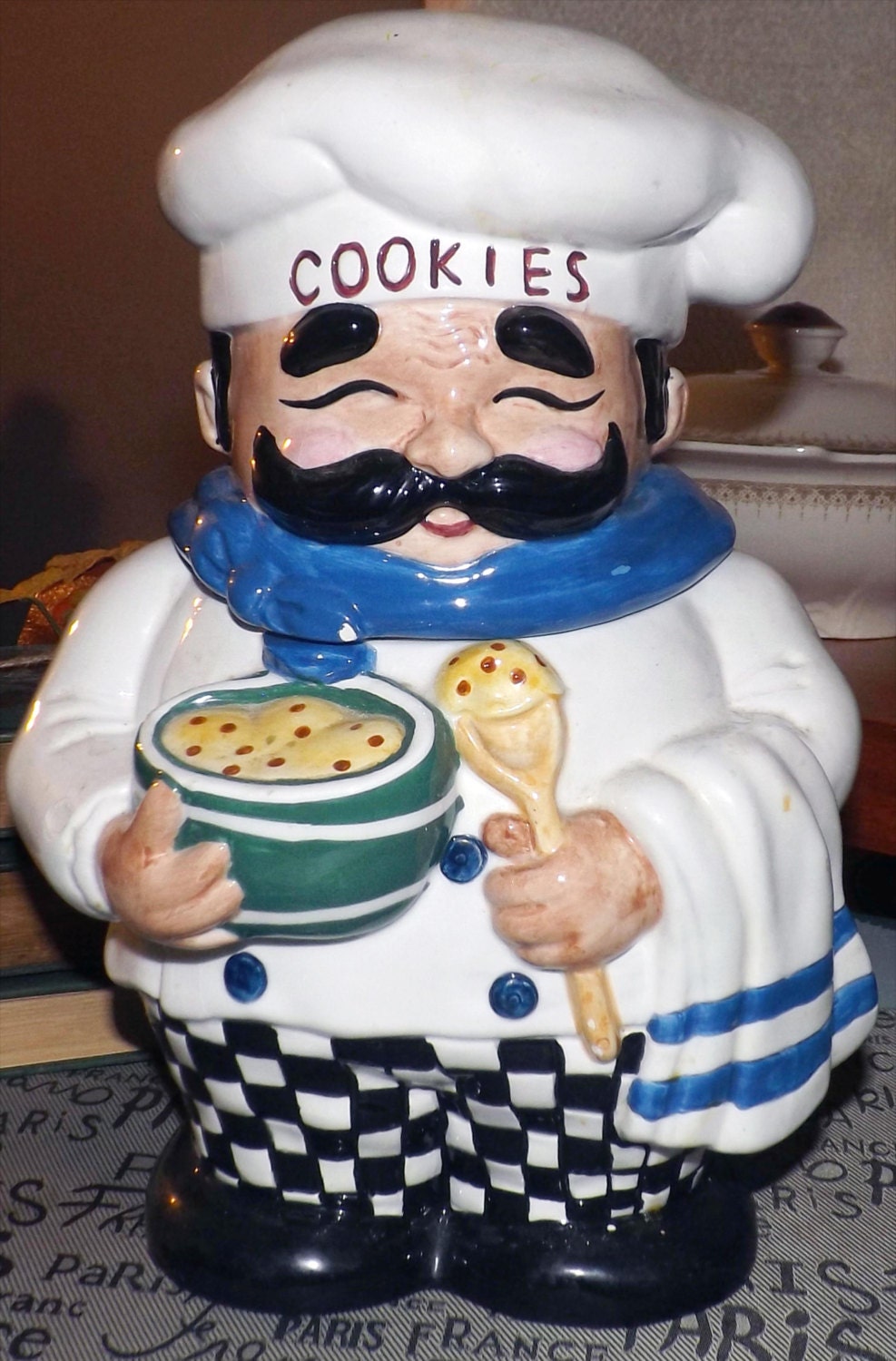BLOWOUT! Vintage (c.1980s) Master Baker French Chef cookie jar with lid