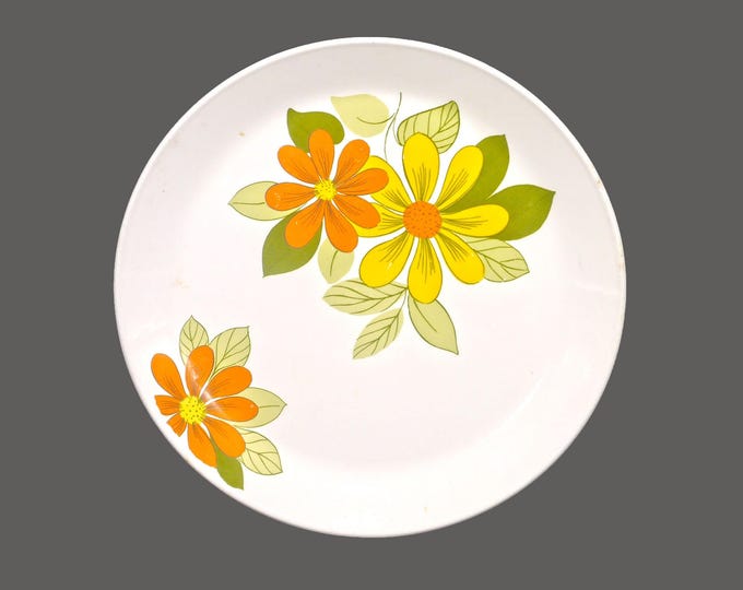 Johnson Brothers | Sovereign Potters Acapulco 224-68 dinner plate. Retro, flower-power tableware made in England decorated in Canada.