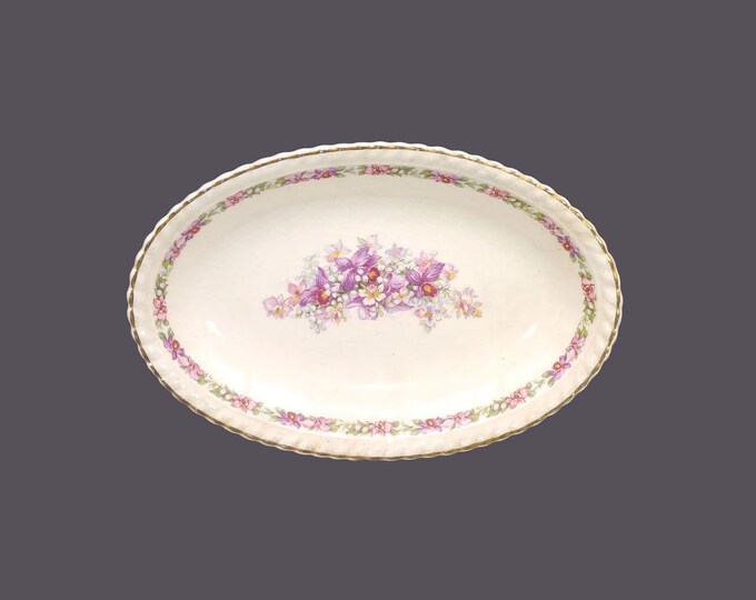 Johnson Brothers Queen's Bouquet gravy boat under-plate only made in England. Minor flaw (see below).