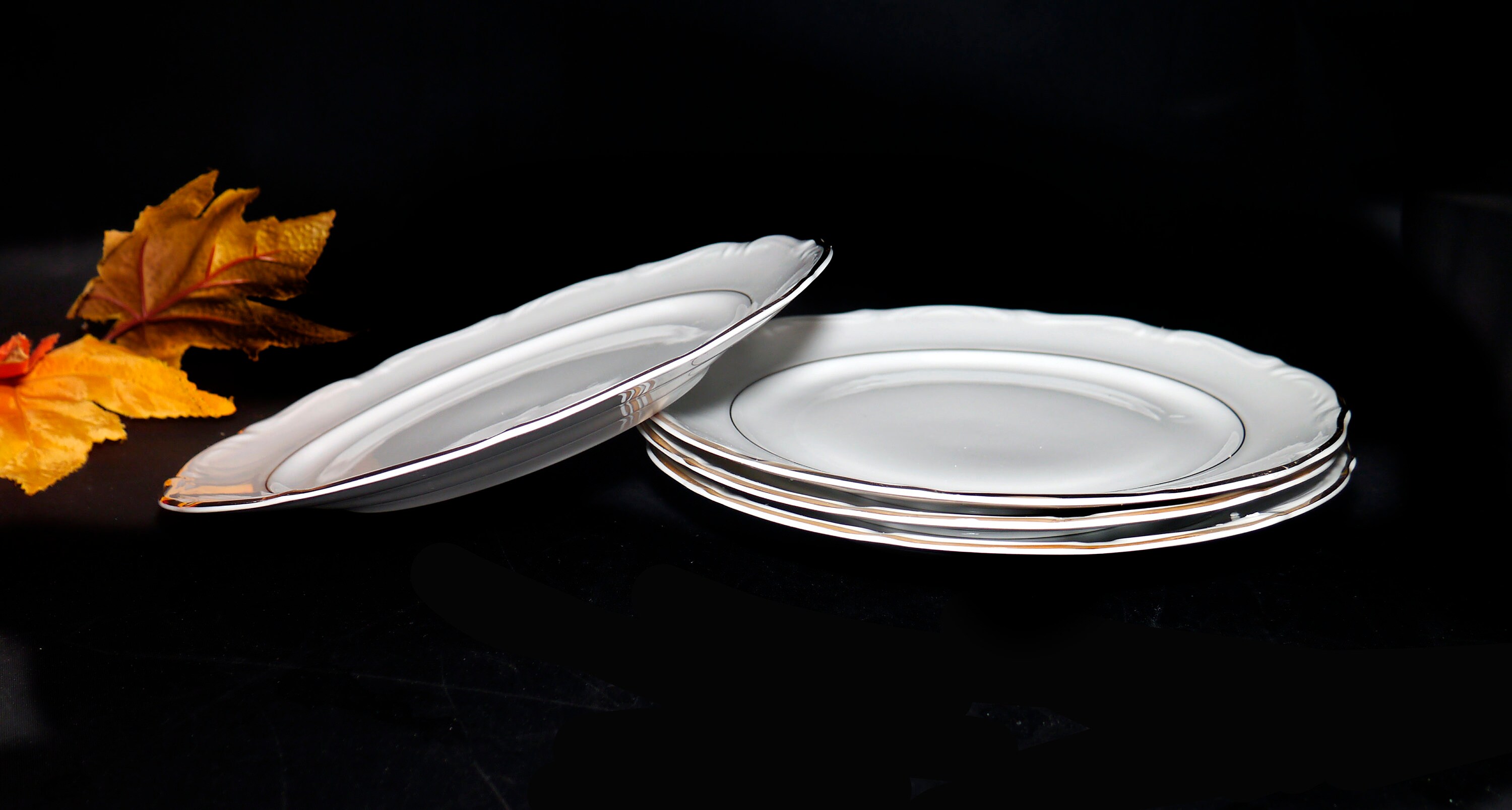 Four Walbrzych Glory dinner plates made in Poland.