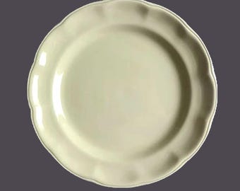 Vintage Studio Nova Reflections Light Avocado SH502 chop plate, round platter.