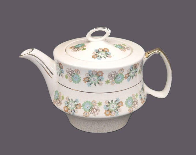 Gibsons W932 four-cup teapot made in England.