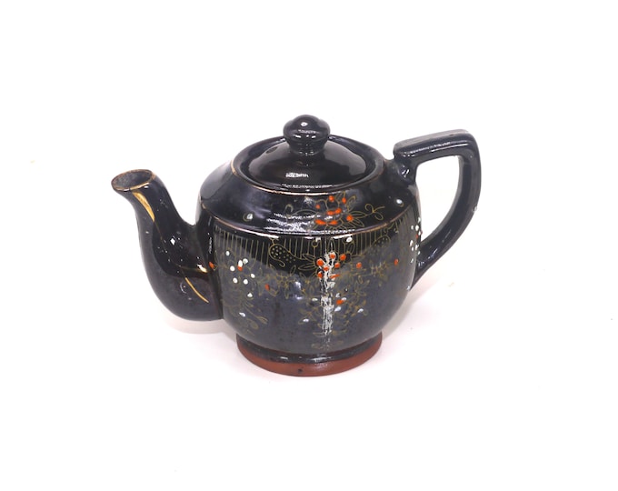 Japanese Moriage small | personal | tea-for-one | one-cup teapot. Flaw (see below).