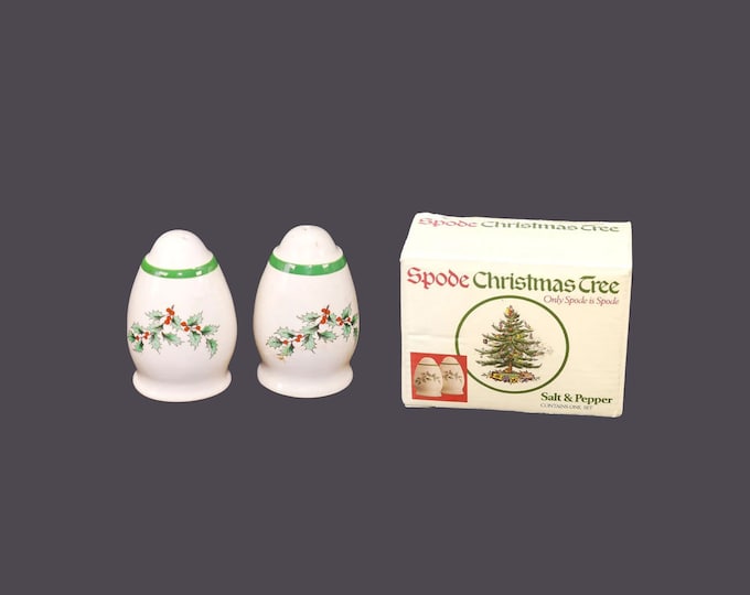 Spode Christmas Tree S3324 salt and pepper shaker set with original box made in England.