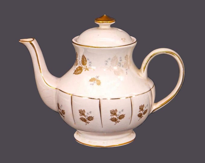 Arthur Wood 5319 four-cup teapot made in England. Flaws (see below).