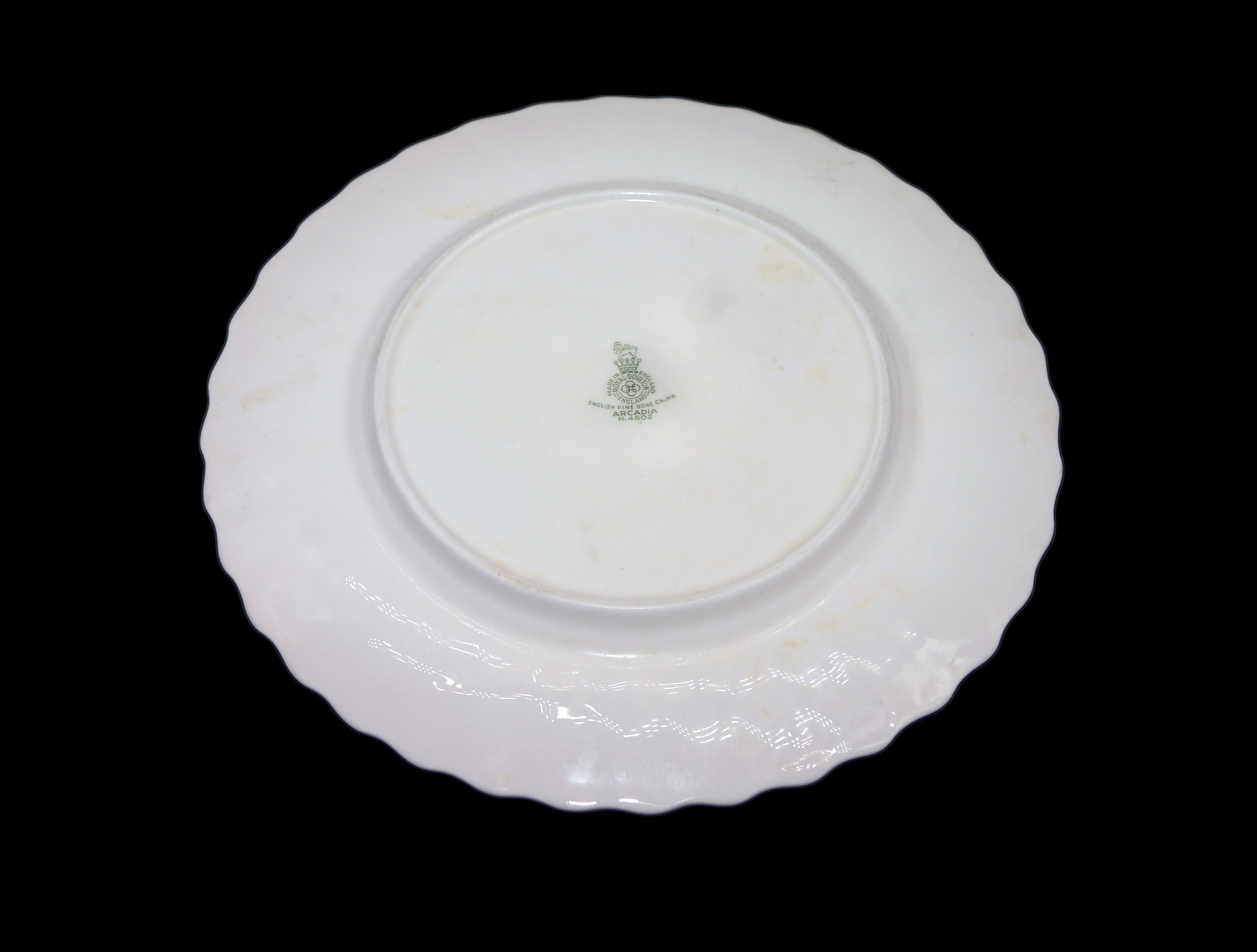 Five Royal Doulton Arcadia H4802 salad plates made in England.