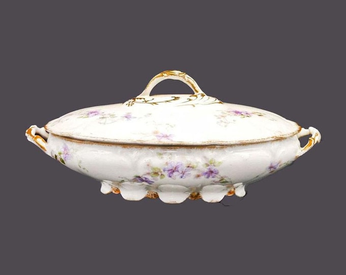 Gerard, Dufraisseix, Abbott GDA Limoges CH Field Haviland Limoges GDA169 oval covered serving bowl.