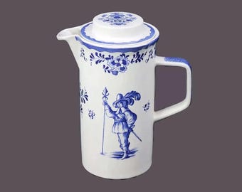 Vintage Johnson Brothers Holland Blue Scenes blue-and-white six-cup coffee pot | coco pot. England.