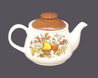 Vintage Sadler Bountiful Harvest four-cup teapot made in England. Flaws.