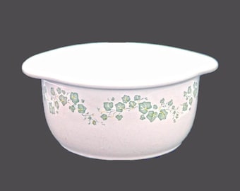 Vintage Corelle Corning Callaway lugged stoneware mixing bowl.