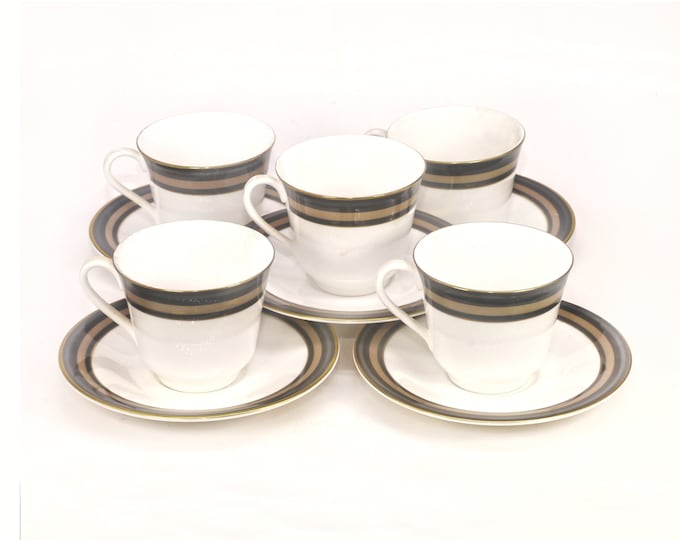 Royal Doulton Cadenza H5046 cup and saucer sets. Bone china made in England. Choose quantity below.