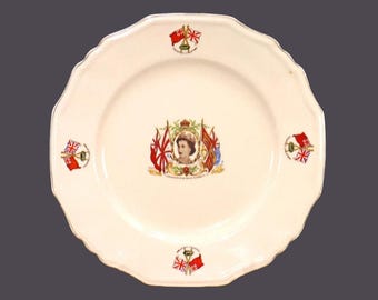 Alfred Meakin 1953 Coronation of Queen Elizabeth II commemorative plate made in England.