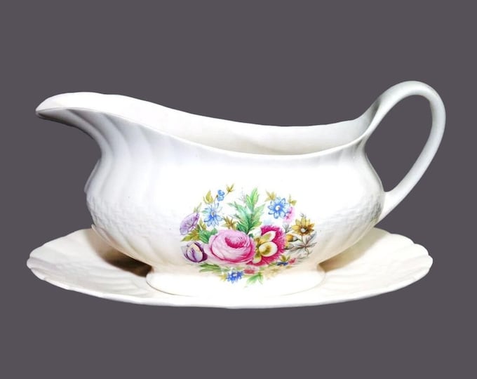 Simpsons Potters SIM18 gravy boat and under-plate. Solian Ware ironstone made in England. Minor flaw (see below).