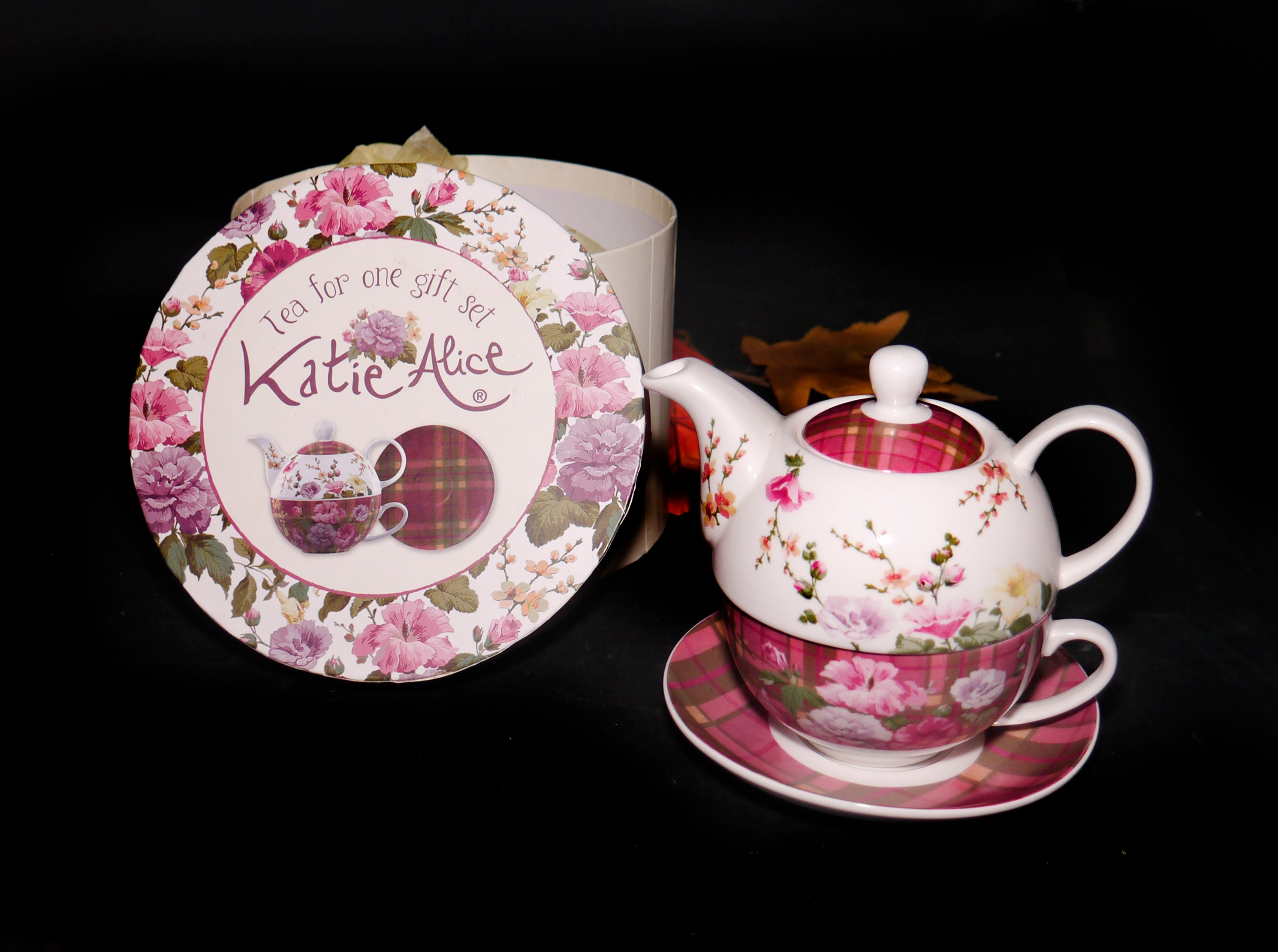 Katie Alice Highland Fling TeaforOne gift set. Teapot, lid, stackable