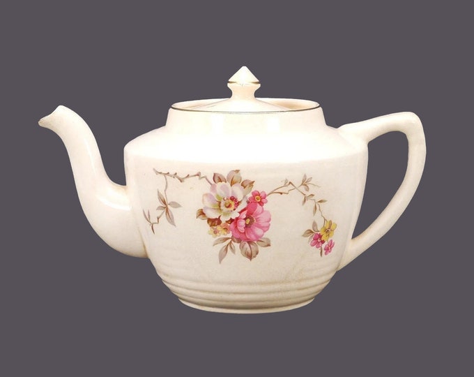 Arthur Wood 4128 four-cup teapot made in England. Flaws (see below).