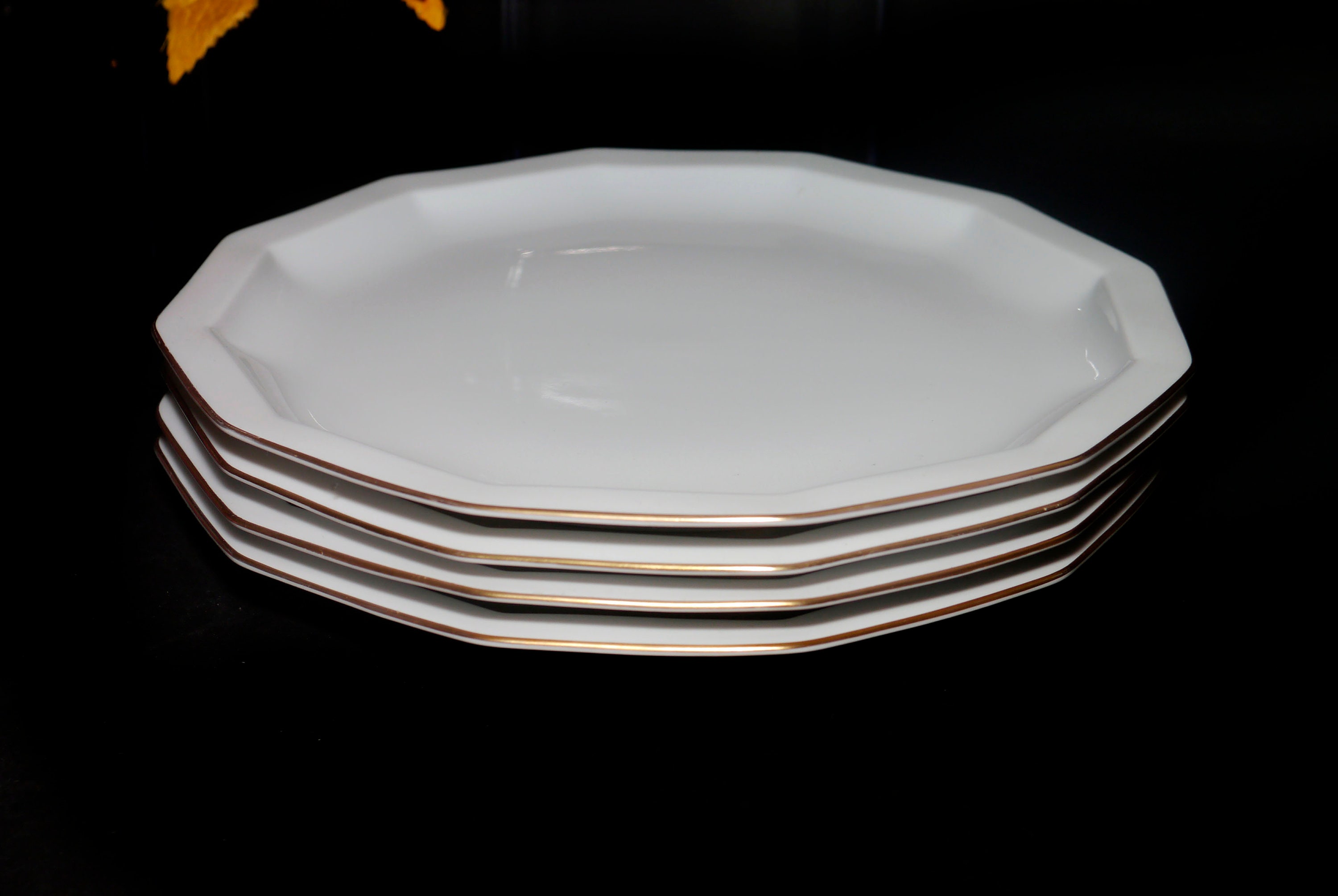 Set of four vintage Rosenthal Polygon 405082 dinner plates. Studio ...