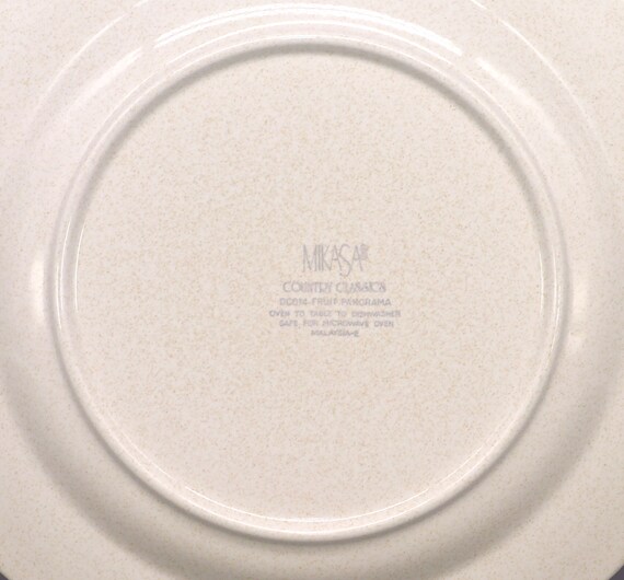 Vintage Mikasa Fruit Panorama Dinner Plate: Country Classics