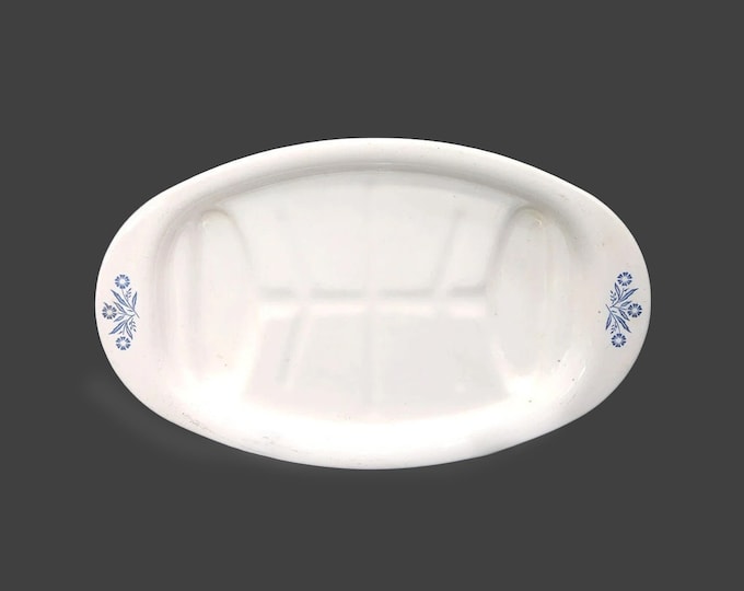 Corelle Corning Cornflower Blue P19 oval meat roasting and carving platter made in the USA.