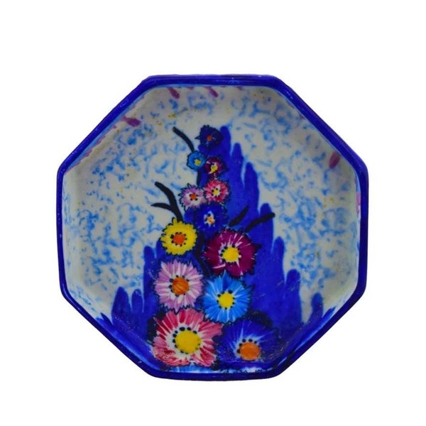 Carlton Ware Garden 3413 trinket or ring dish. Coveted Carlton Ware hand-decorated wares made in England.