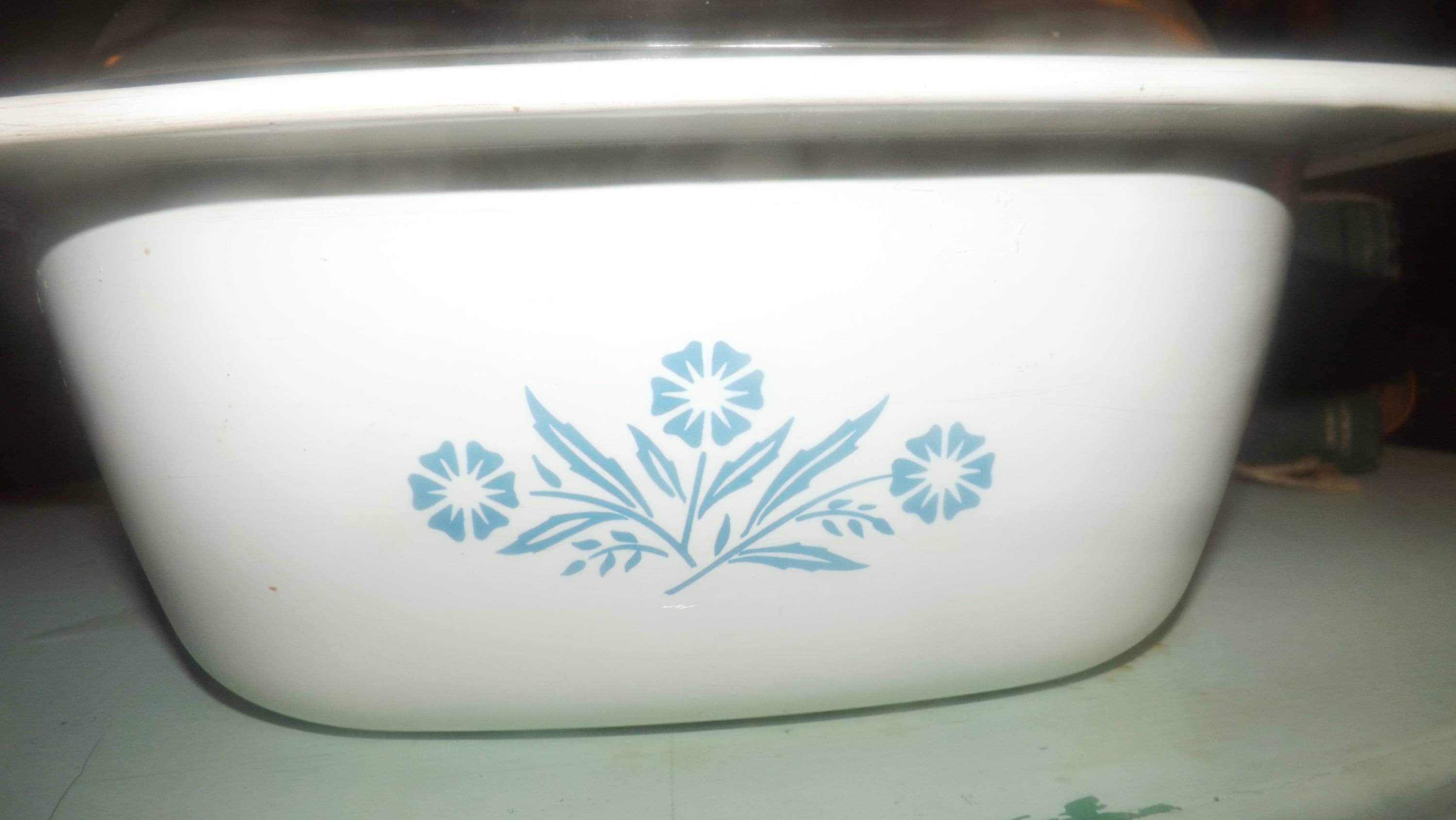 Vintage (1970s) Corningware Corning Canada P34B large 4quart Blue