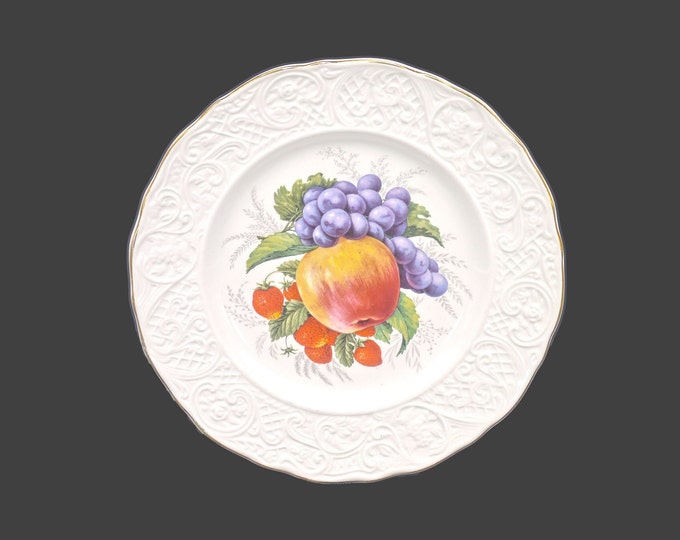Simpsons Potters SIM14 luncheon plate. Marlborough Old English Ironstone made in England. Central peach, grapes, berries.