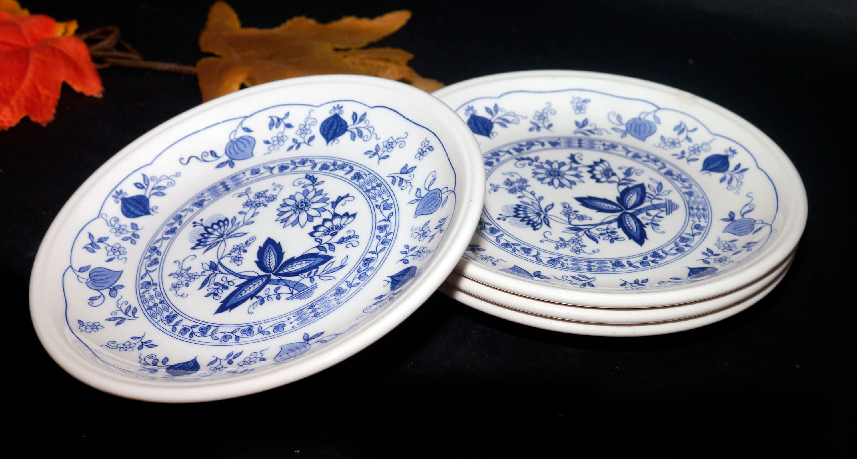 Four Biltons Staffordshire Tableware Blue Onion bread plates made in