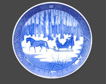 Bing & Grondahl Jingle Bells decorative Christmas 1984 wall cabinet display plate made in Denmark.
