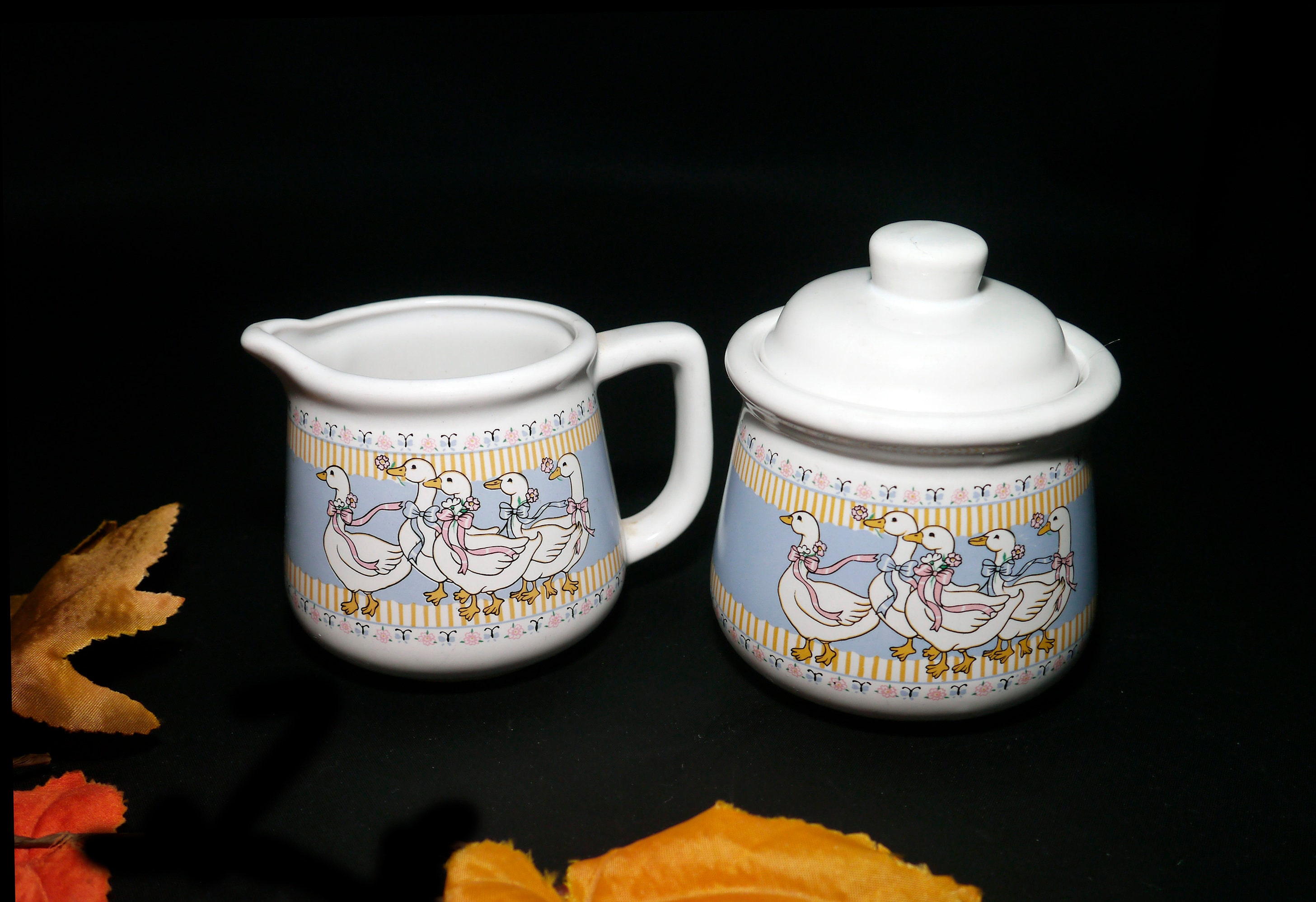 Vintage (1980s) Brick Oven Ribbon Geese stoneware creamer and covered