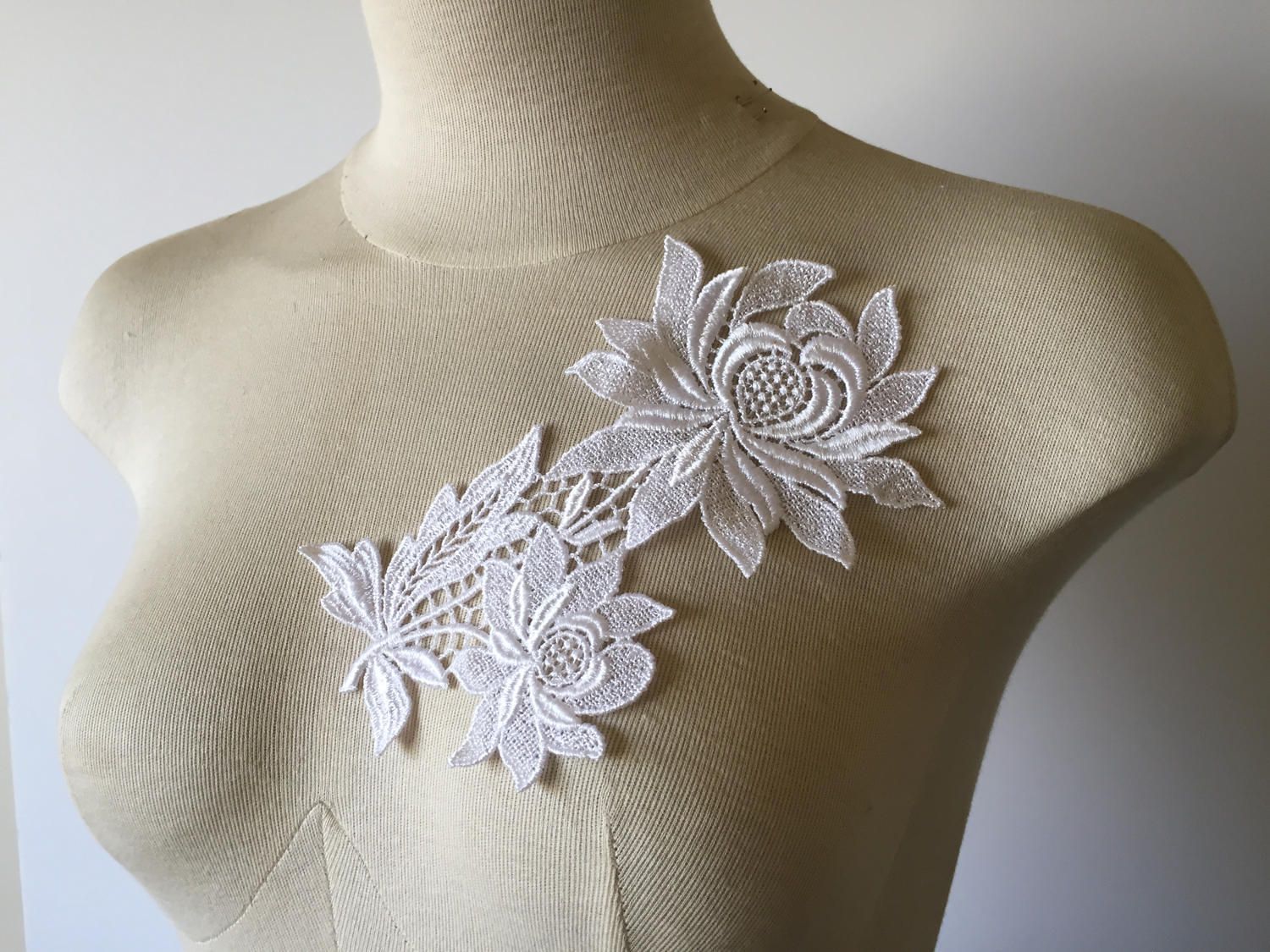 White Floral Venice Lace Applique for Bodice Collar Neckline | Etsy