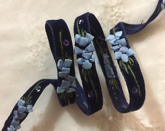 3/8" Vintage NAVY BLUE Hand Embroidered Velvet Ribbon, Floral Design Ribbonwork Velvet Trim, Velvet Ribbon Embroidery Flower Trim DIY Craft