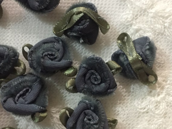 1 Grey Velvet Ribbon Roses With Leaves Gray Velvet Rose | Etsy