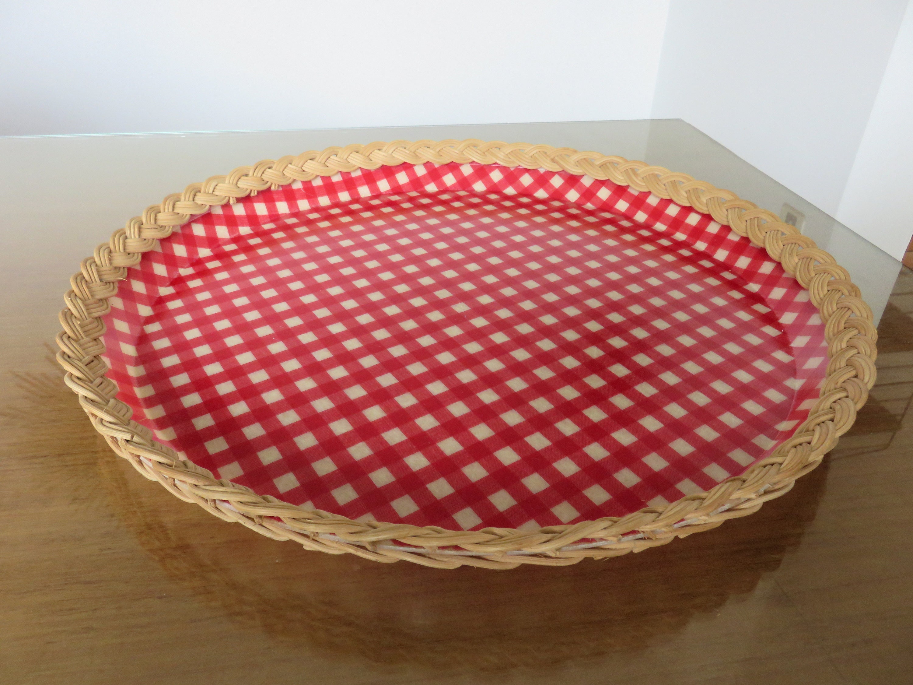 Rare Grand Plateau Rond, en Rotin et Fibre de Verre, Made in France Mid Century 1950 1960 50's 60's