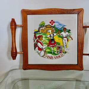Basque Country, Pais Vasco, Euskaleria, Basque dancers, ceramic and wood trivet 1950 1960 50's 60's mid century French vintage