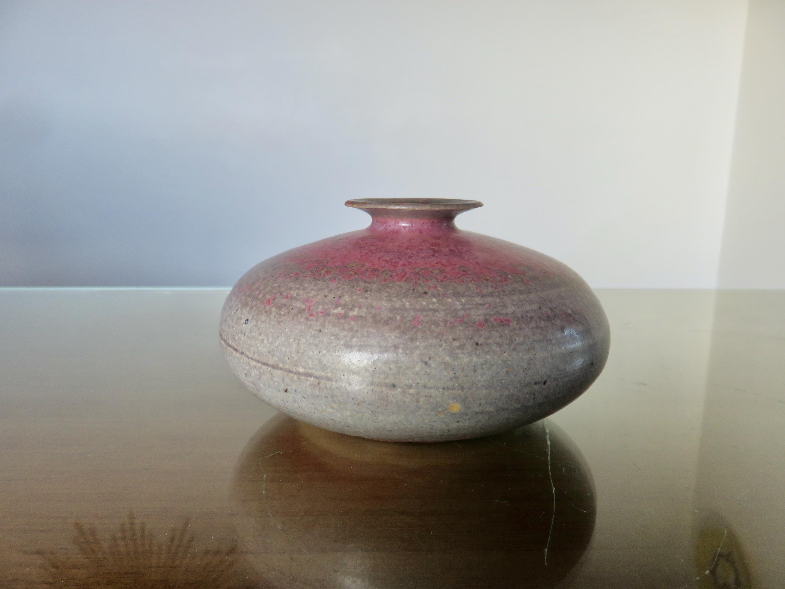 Vase Boule En Porcelaine De Sevres