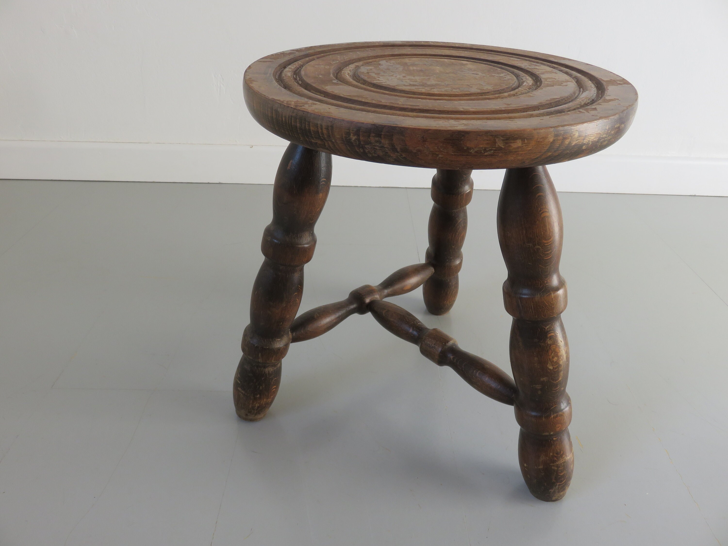 Ancien Tabouret Tripode, de Ferme, en Bois 1950 1960 50's 60's Mid Century Old French Vintage Wood T