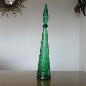 Rare &quot;waves&quot; carafe Empoli, Italy, in green glass, mid century 1960 1970 60&#39;s 70&#39;s old vintage Italy green glass bottle, carafe