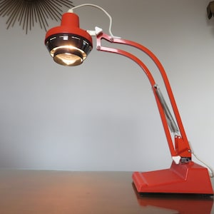 LEDU, Sweden, orange articulated desk lamp, type 3842, architect&#39;s lamp, 1960s 1970s 70s mid century vintage orange lamp