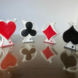 4 garrafas, miniatura "jogo de cartas" porcelana "l'ace des aces" 1952, destilarias Benoit SERRES França meados do século 1950 anos 50
