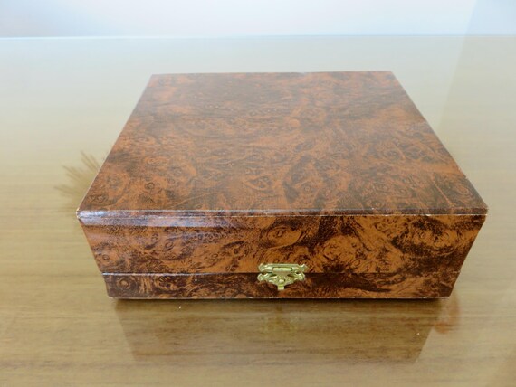 【セール中】1960年代ヴィンテージリモージュエッグボックス VN0008 セール中】1960年代ヴィンテージリモージュエッグボックス VN0008 1960