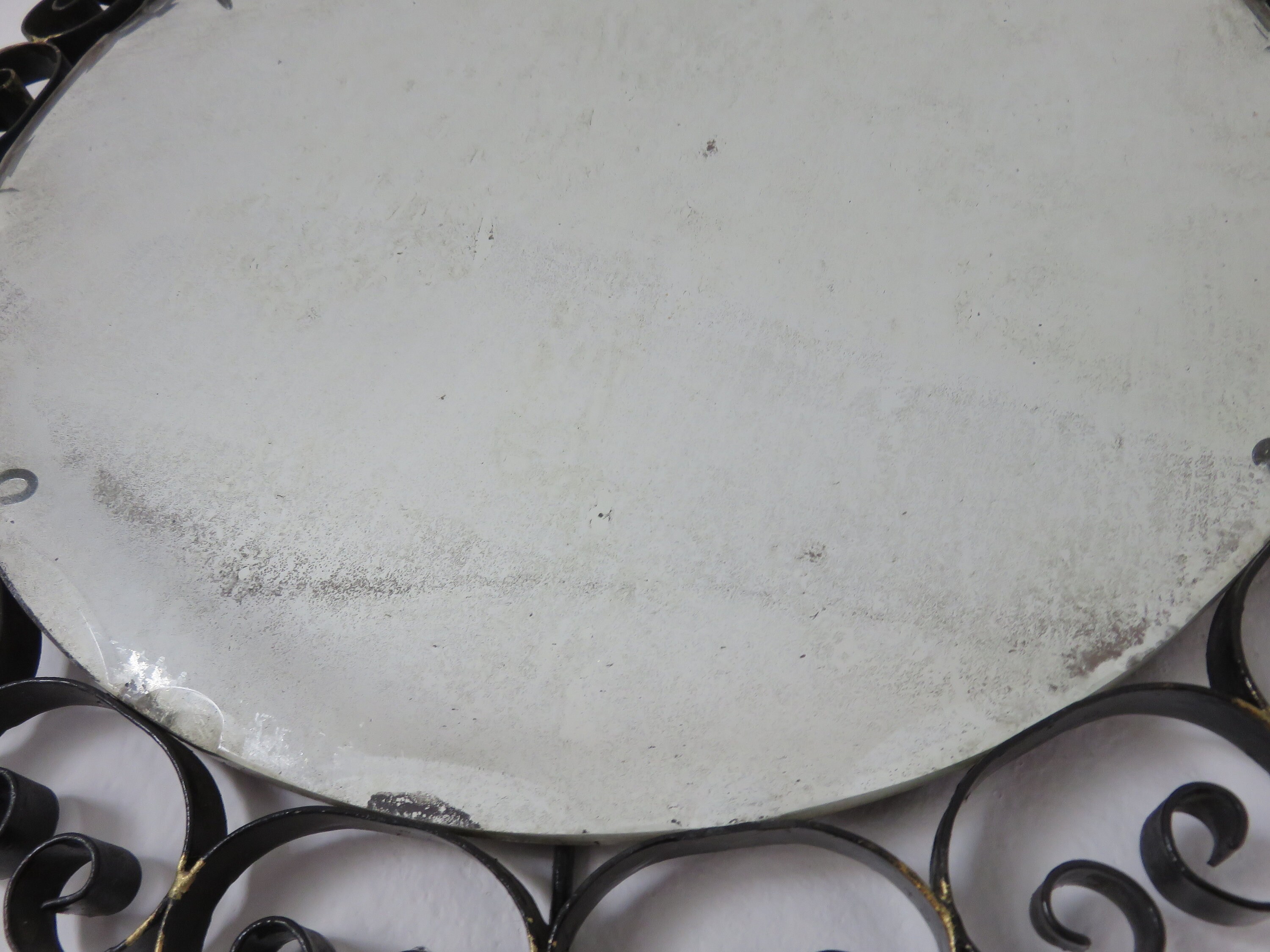 Grand miroir mural, biseauté, en fer forgé, Chaty Vallauris non