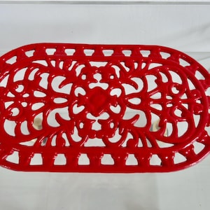 Trivet, red cast iron, oval, oblong, Art Deco 1940 1950 40&#39;s 50&#39;s old vintage french red cast iron trivet