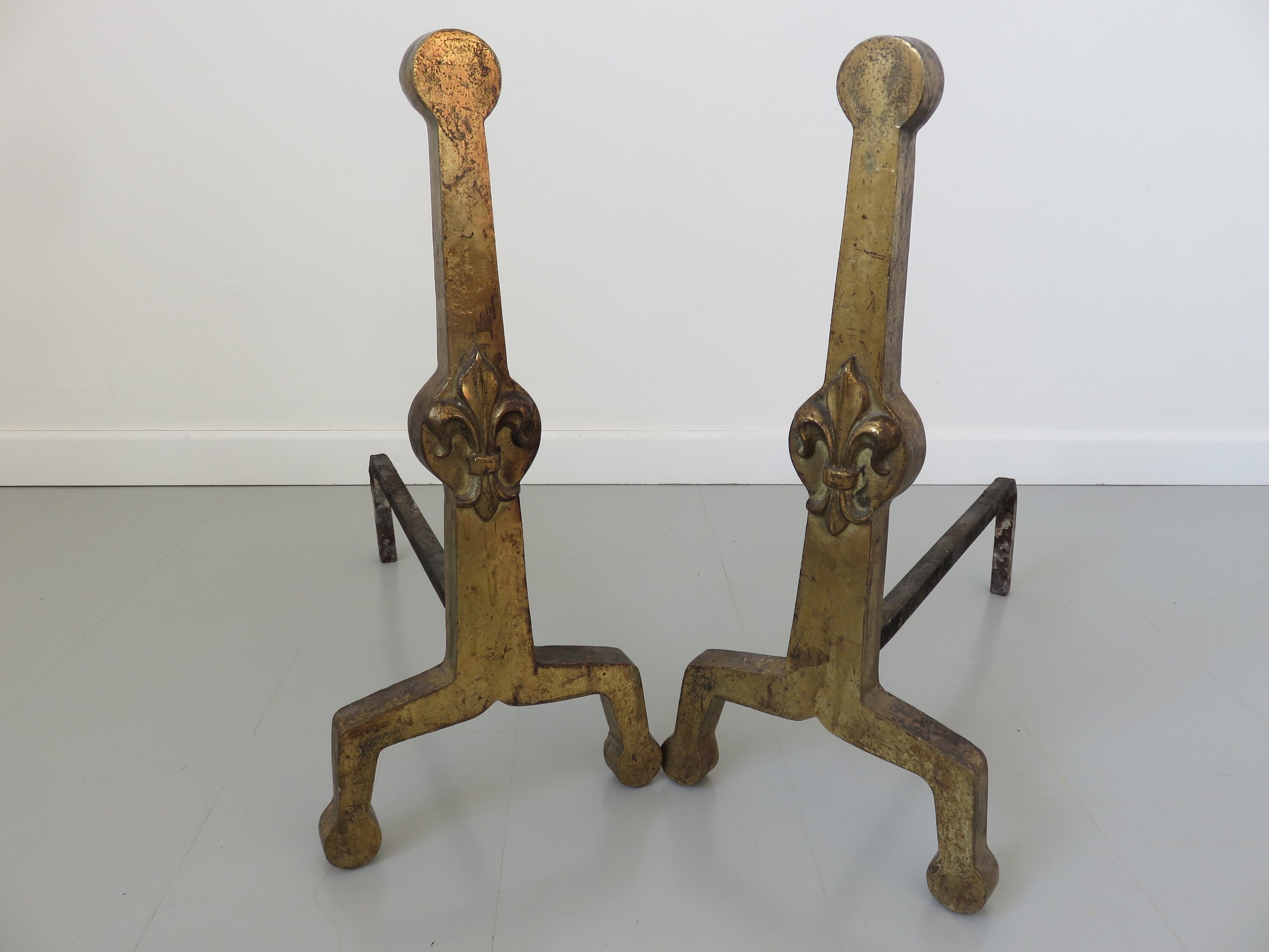 Ancienne Imposante Paire de Chenets Anciens Fleur Lys en Bronze