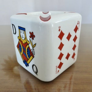 Cendrier " jeu de cartes " en céramique, publicitaire, Cognac Brugerolle, mid century 1950 1960 50's 60's vintage French ceramic ashtray