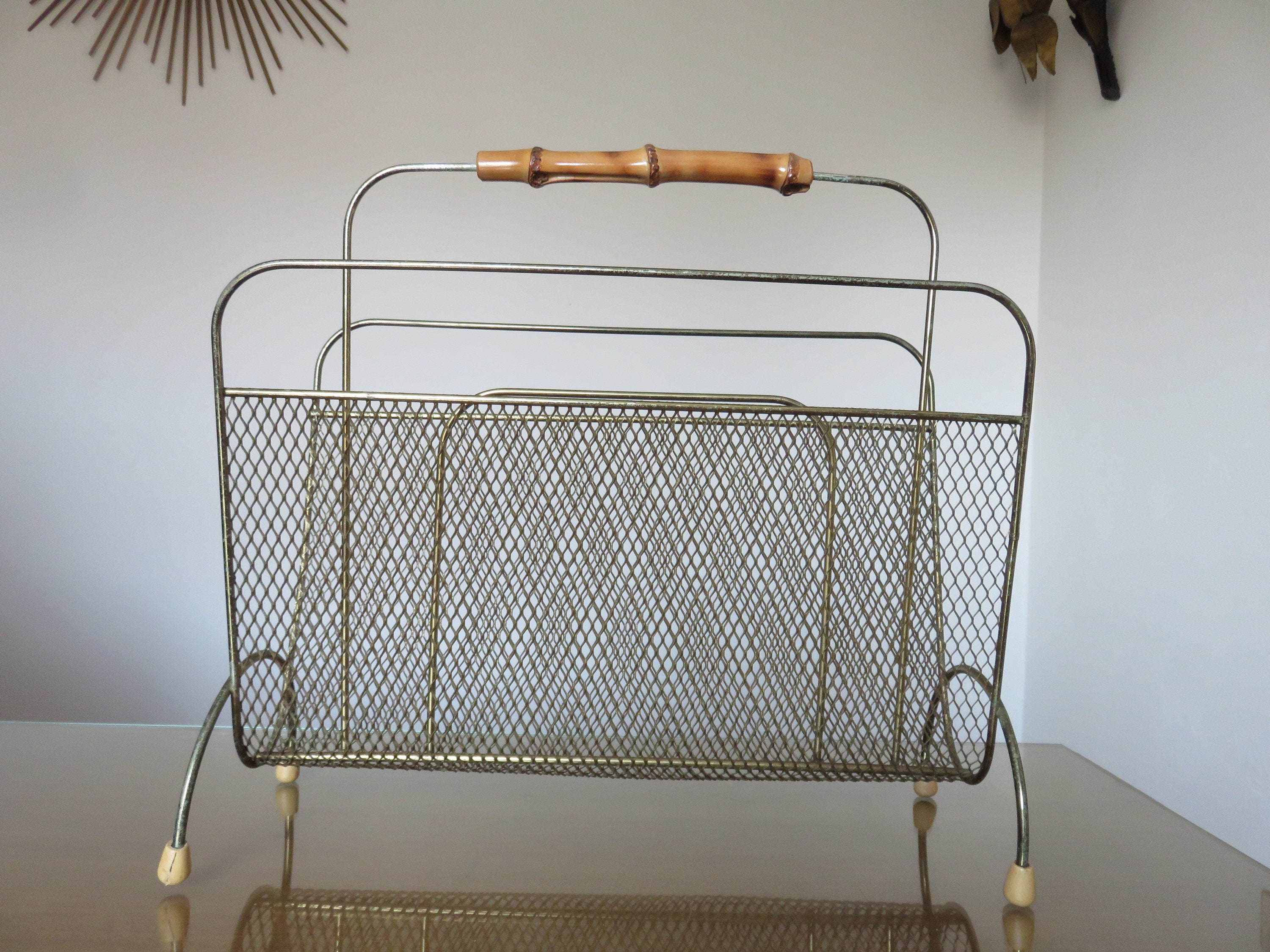 Porte Revues en Métal Déployé Doré et Poignée Bambou, Mid Century 1950 1960 50's 60's Old Vintage Fr