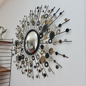 Large sun mirror &quot;planets&quot; curved, witch&#39;s eye, XXL, 90 centimeters 1970 70&#39;s vintage Space Age sun, convex mirror