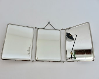 Miroir de barbier triptyque, biseauté, en laiton chromé, à chainette, Art Deco 1930 1940 30's 40's old vintage French triptych barber mirror