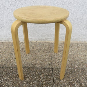 Scandinavian stool, pine, in the style of Alvar Aalto, 1980 80's old vintage solid pine wood stool