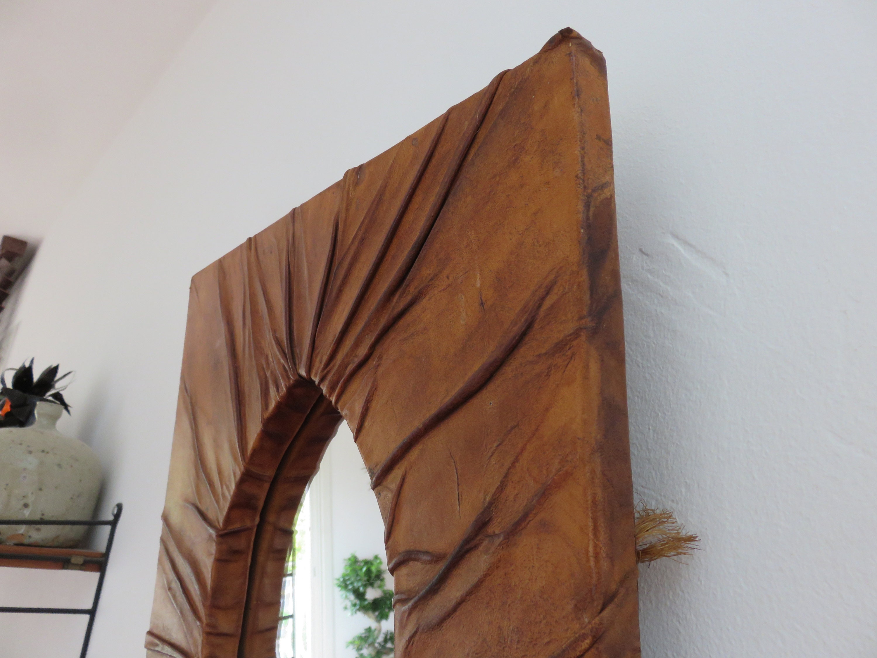 Original Miroir Mural, en Cuir Drapé Couleur Fauve Mid Century 1960 1970 60's 70's French Old Vintag