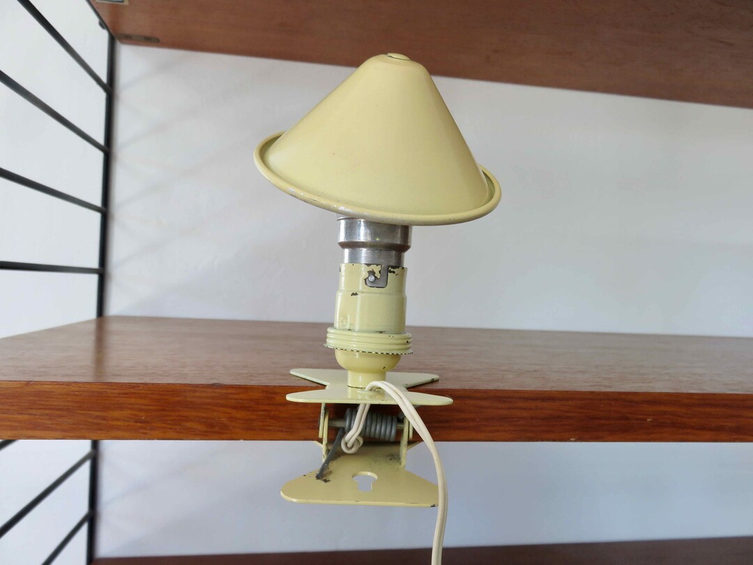 Lampe à pince champignon en aluminium jaune pâle fabrication - Etsy France