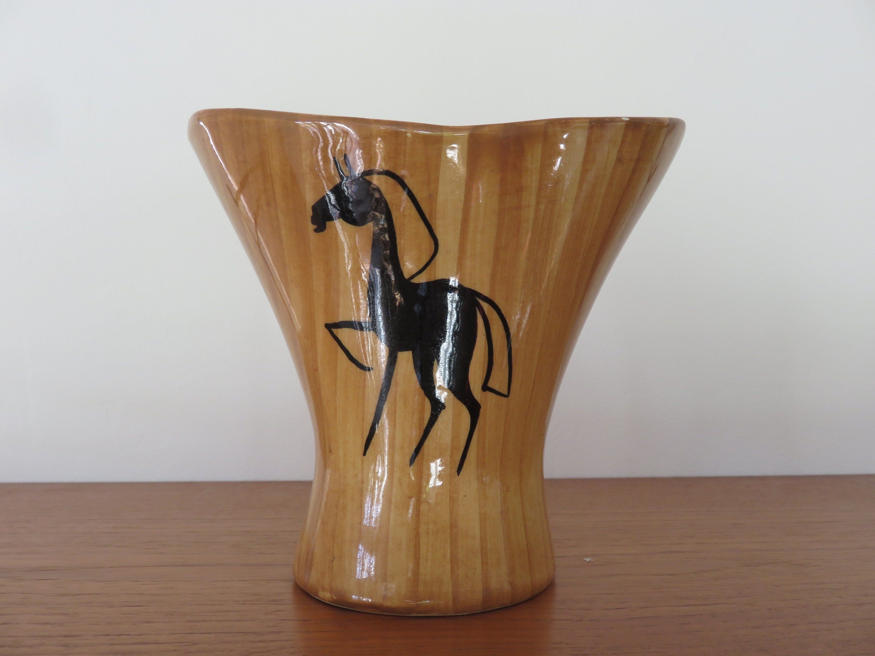 Grandjean Jourdan Vallauris, Vase en Céramique Forme Libre , Signé, Aspect Faux Bois Mid Century 195